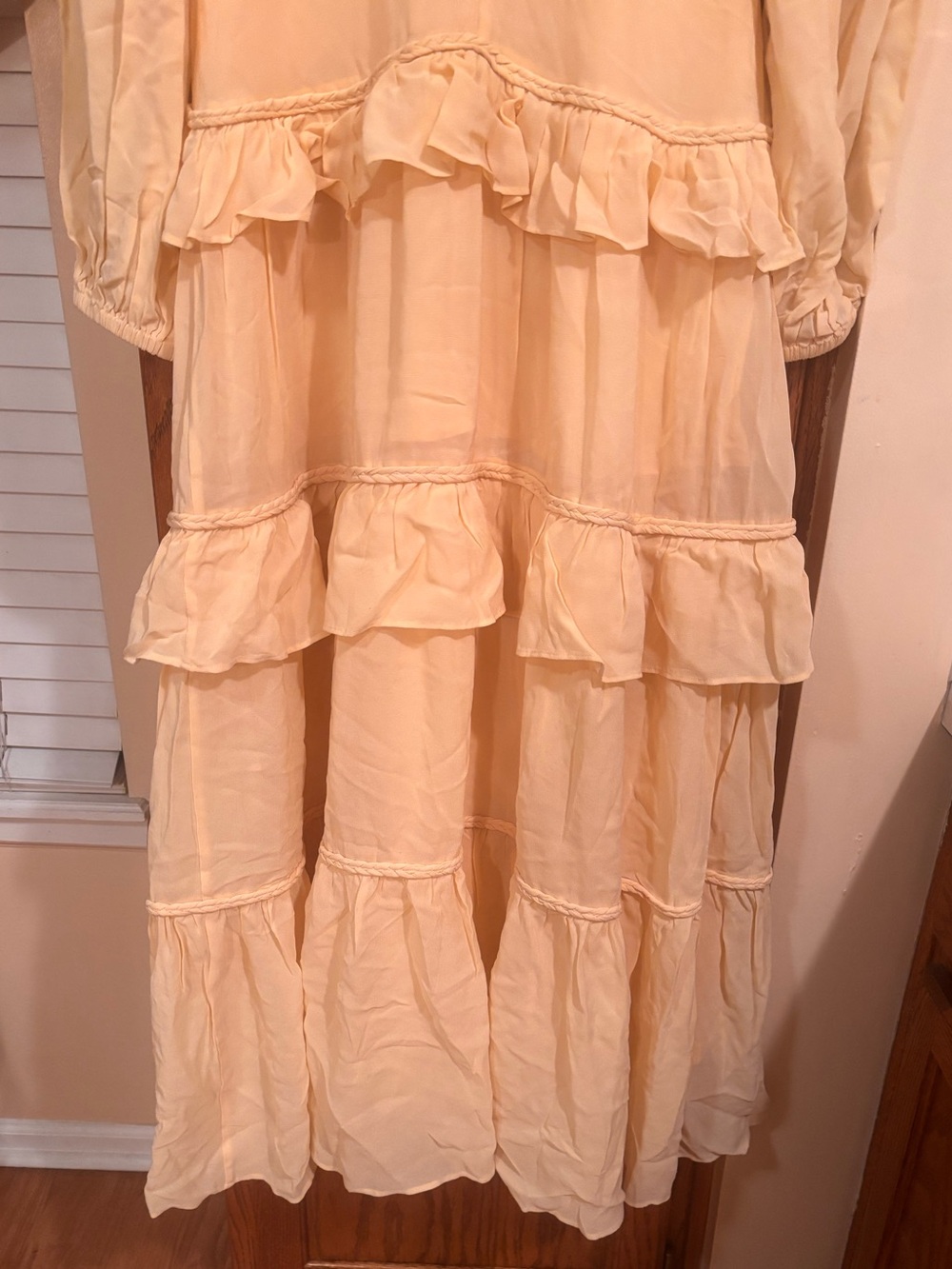 FARM Rio Ruffle Maxi Dress Butter Yellow Women’s Size Medium - Picture 8 of 12